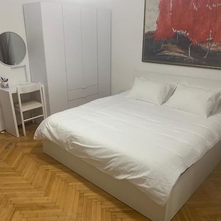 Alea2 Apartment Tirana Exteriör bild