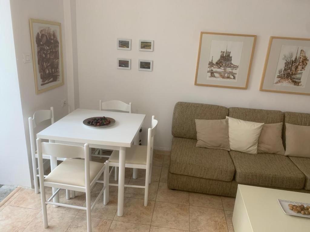 Alea2 Apartment Tirana Exteriör bild